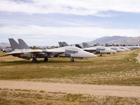 漫步美国空军异常壮观的“飞机坟场”(图4)