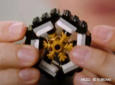 消失八年的零件重出江湖！这款乐高联名游戏终于出套装了！(图5)