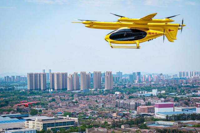 武汉低空每个高度都有飞行器(图5)