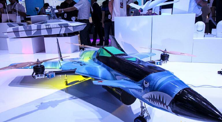 美军测试AI飞行器计划2028年前部署上千架(图1)