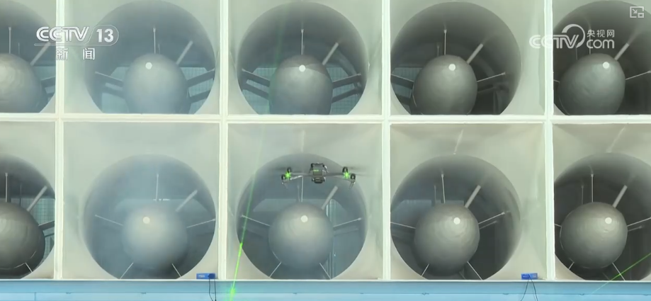 “空中疆域”化身新质生产力“试验场” 低空经济“飞入”千行百业“翱翔”出新机遇(图12)