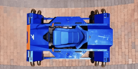 全球首款飞行赛车！Axion载人飞行器问世：208万元(图2)