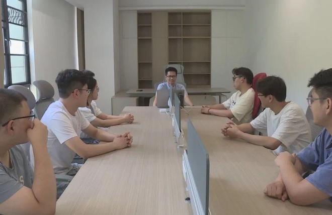 仪征造无人机将可实现自主飞行和充电(图1)