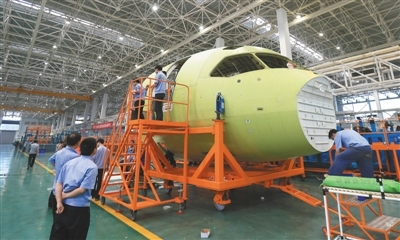 十部门联合发布《低空经济标准体系建设指南》其产业链深度梳理(图1)