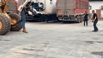 国产飞行背包来了！核心零件竟用3D打印造(图2)