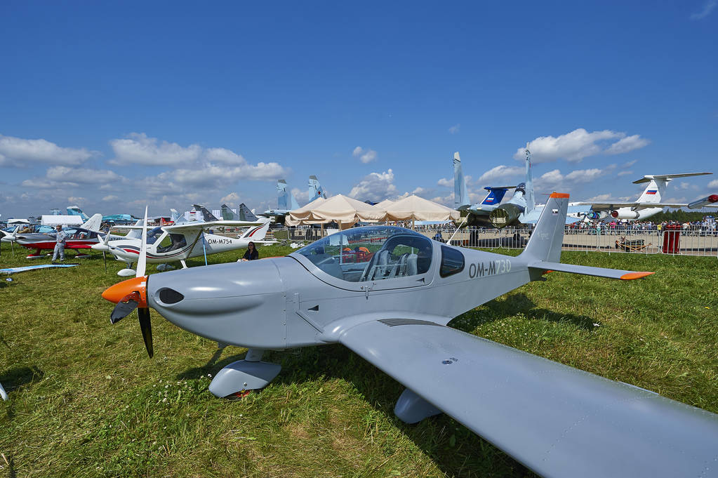 亿航智能多款飞行器亮相春晚打破一项吉尼斯世界纪录(图1)