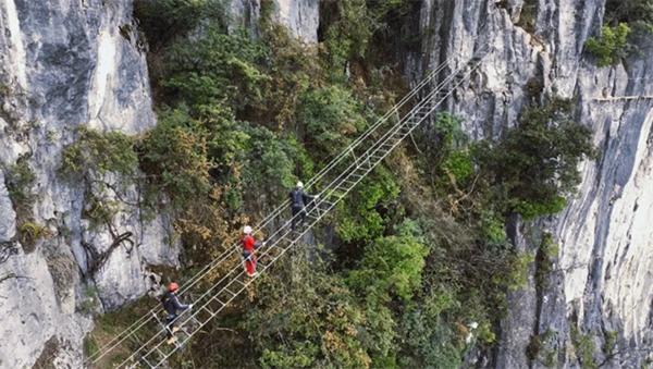 “上天入地”解锁新玩法 武隆9天揽客220万人次创旅游新高(图4)