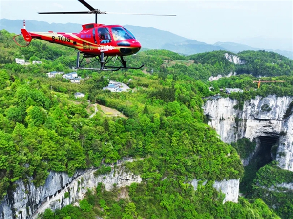 “上天入地”解锁新玩法 武隆9天揽客220万人次创旅游新高(图5)