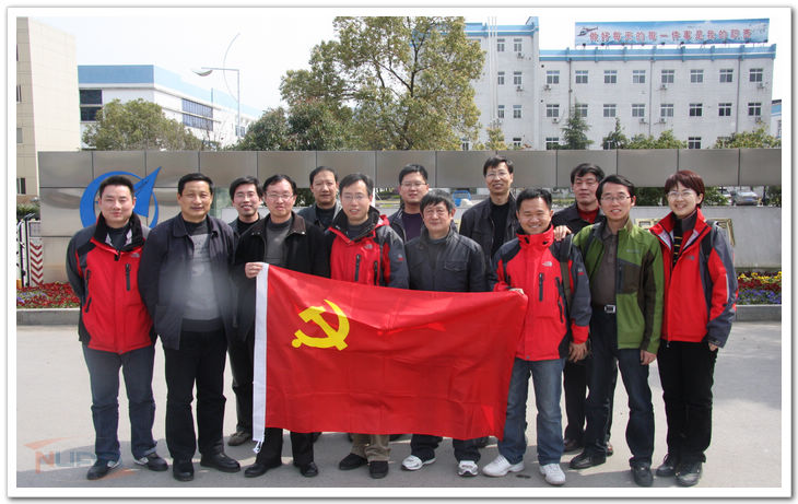 直升机发动机结构原理图包含完整零部件(图1)