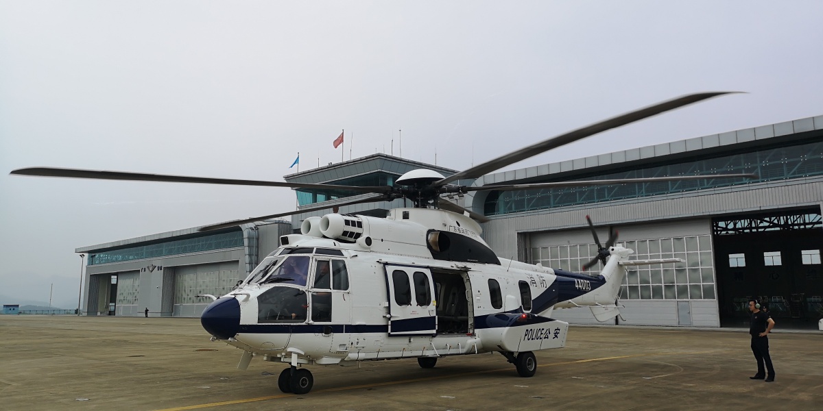 菲军机闯黄岩岛挑衅解放军海空联动强势驱离中国主权寸步不让(图1)